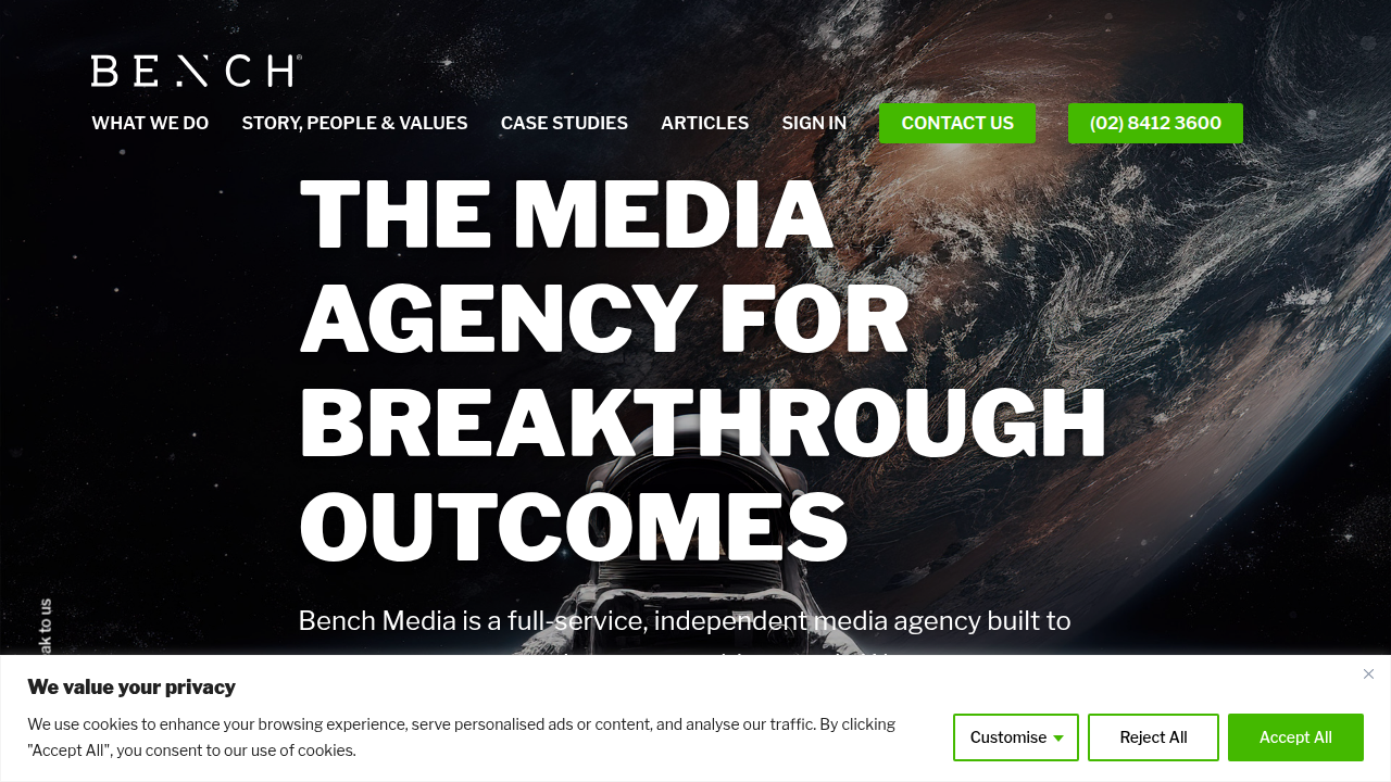 Benchmedia.com offers insights into choosing effective media buying agencies, emphasizing clear objectives and transparent reporting.